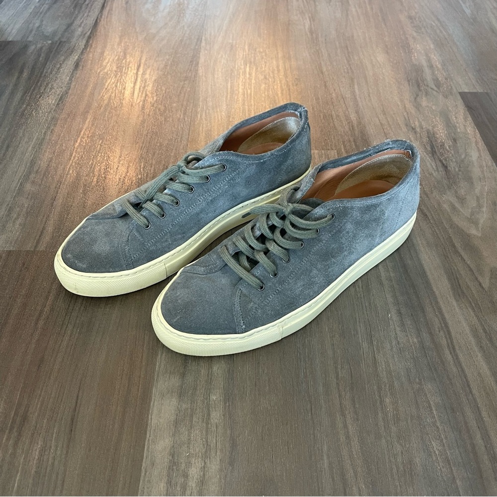 Common project suede sneakers in grey (men’s)